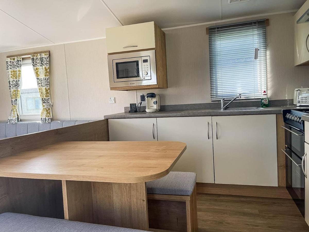 Lovely 8 Berth Caravan For Hire At Barmston Beach Holiday Park Ref 62002O Hotel Lund Buitenkant foto
